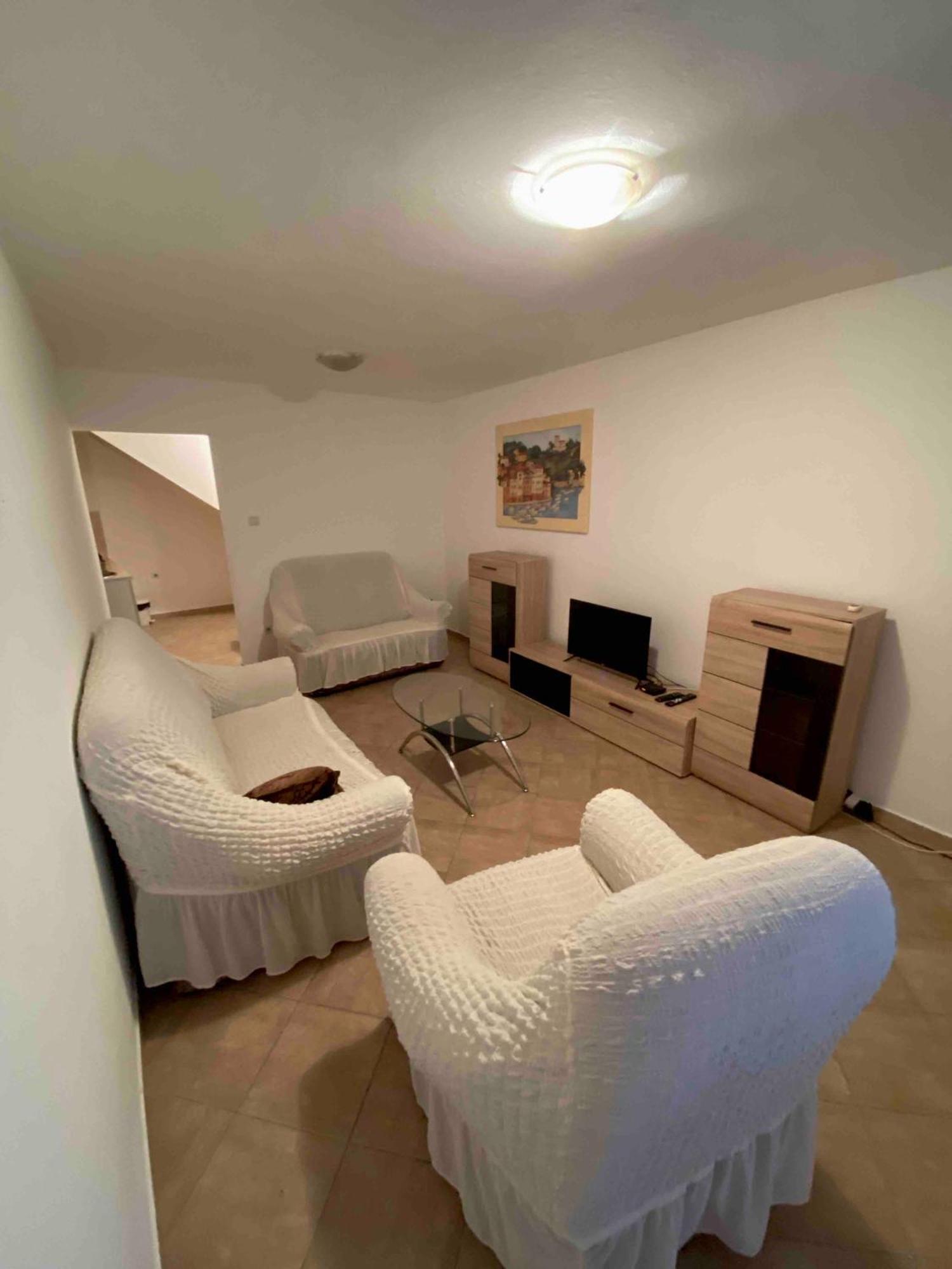 Pavle Apartmani Risan Exterior photo