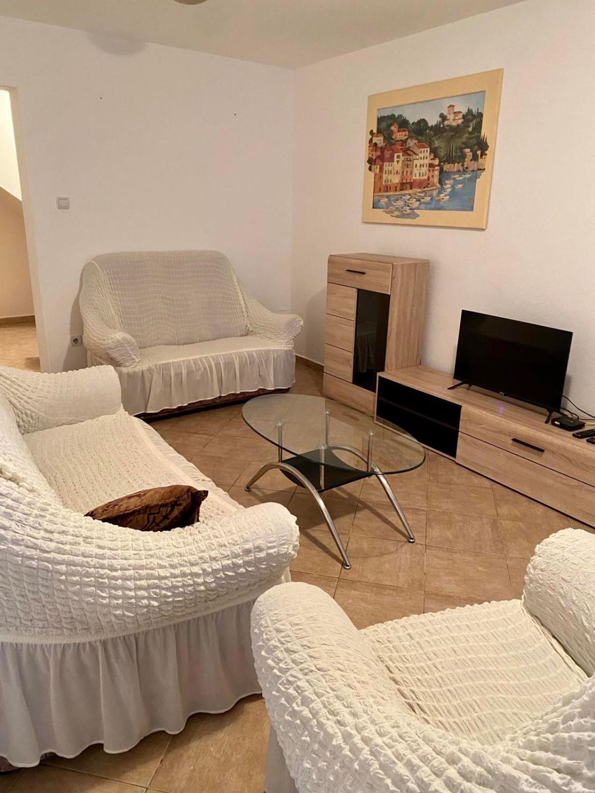 Pavle Apartmani Risan Exterior photo